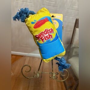 NEW GMASON  Interactive Swedish Fish Dog Toy Plush Crinkle Rope 12”